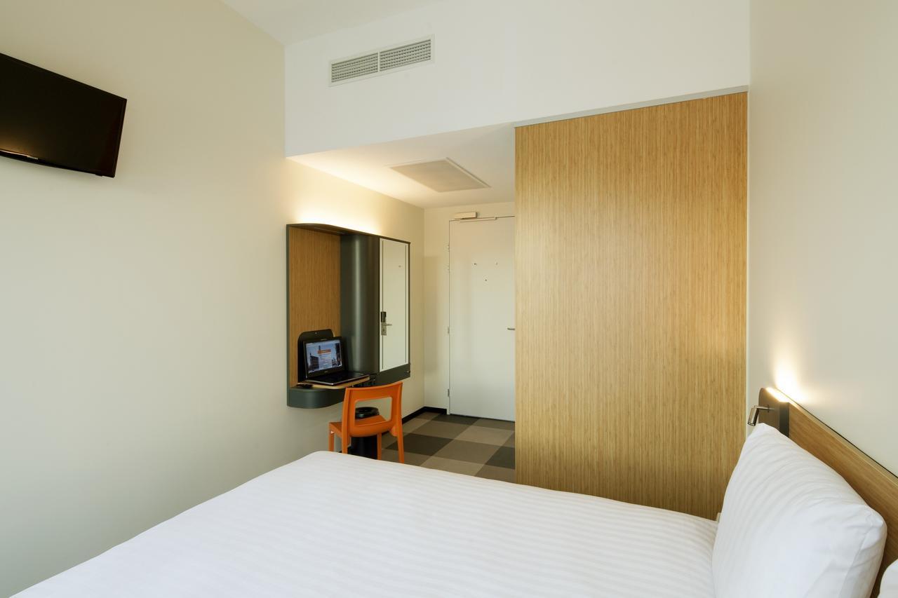 Easyhotel Maastricht City Centre Zewnętrze zdjęcie