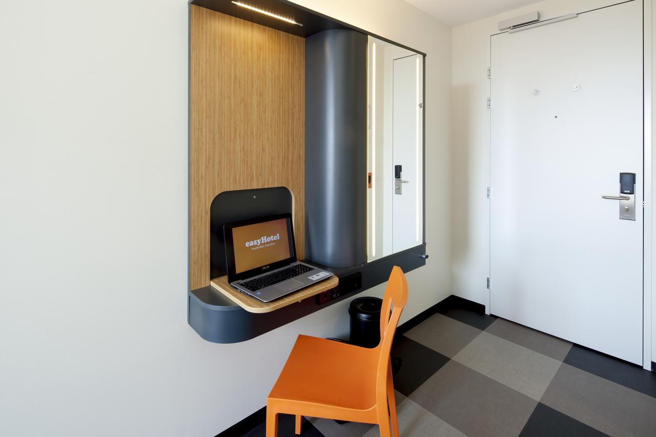 Easyhotel Maastricht City Centre Zewnętrze zdjęcie